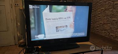 TV BEKO 32" + DECODER AKAI