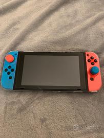 Nintendo Switch come Nuova + accessori e gioco