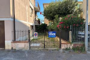 Rif.V210- cantina follonica