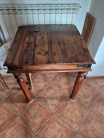 Tavoli in legno