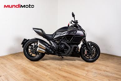 DUCATI DIAVEL 1198 CARBON - 2017
