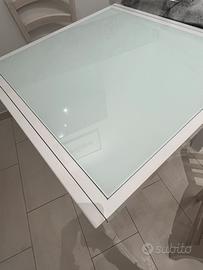 Tavolo in vetro estensibile bianco + sedie