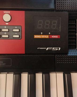 tastiera 61 tasti marca Yamaha FSR F-51