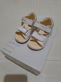 N°2 paia di sandali bimba piede 18 e 19
