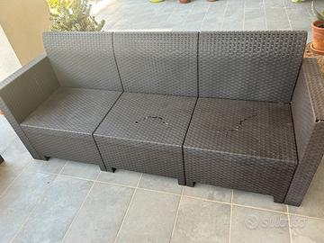 Divano da giardino