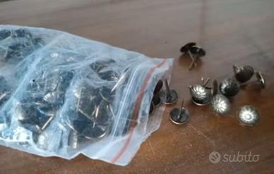 Chiodi bronzo x tappezzeria 