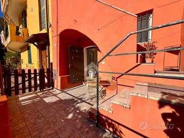 4 LOCALI A FINALE LIGURE