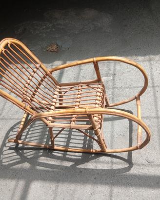 poltrona a dondolo vitage in bambù curvato 