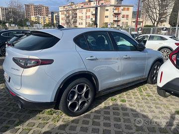 ALFA ROMEO STELVIO Q4 280 CV