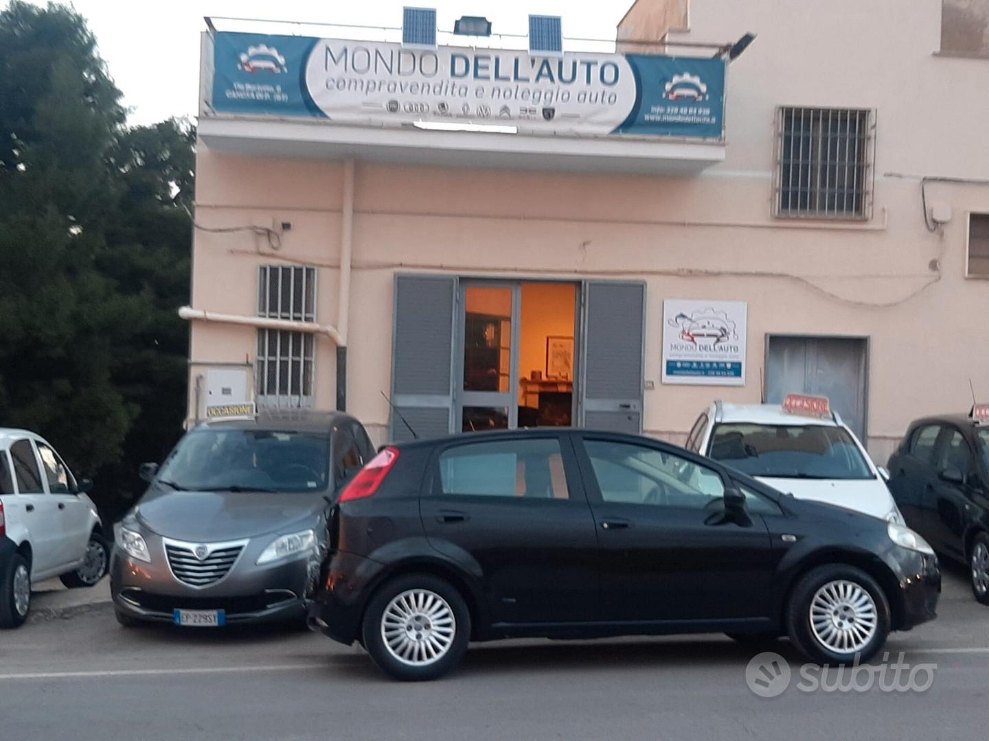 Subito - MONDO DELL'AUTO - Fiat Grande Punto Grande Punto 1.3 MJT 90 CV 5  por - Auto In vendita a Barletta-Andria-Trani