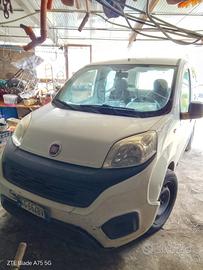 fiat qubo con gancio