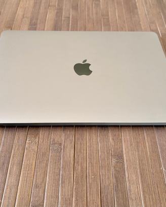 MacBook Pro 13 2018 i5 256GB Touch Bar