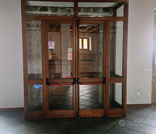 Bussola d'ingresso interna per negozio