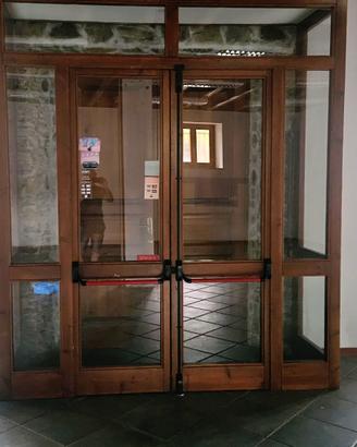 Bussola d'ingresso interna per negozio