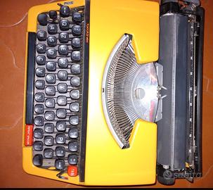 Macchina da scrivere Brother De Luxe 250