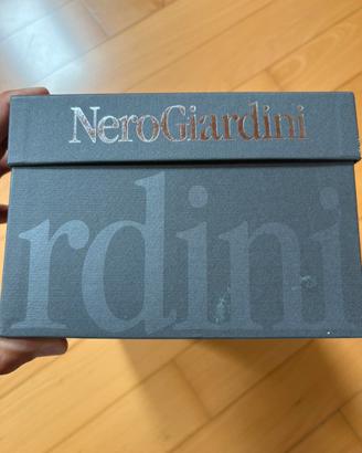Nero Giardini