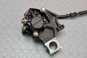 PINZA POSTERIORE SUZUKI GSXR 750 2006 2007 GSX R 6