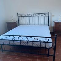 struttura letto e rete matrimoniale stile classico