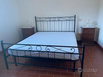 struttura letto e rete matrimoniale stile classico