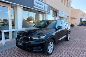 Volvo XC40 D3 Momentum Core