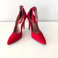 Decolte' rosse con laccetto