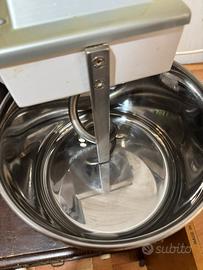 Impastatrice a spirale 5kg Grilletta Famag