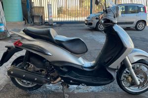 Piaggio beverly i.è iscritto asi 2003  storico