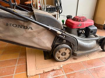 RASAERBA HONDA modello professionale HRX537