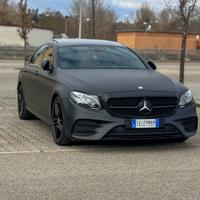 Mercedes‑Benz E 220 d  allestimento AMG