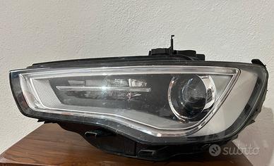 Faro anteriore Sx Audi A3 8v Led bixeno