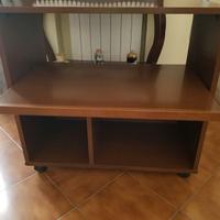 Porta Tv in noce massello con rotelle