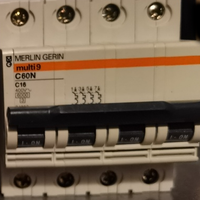 MERLIN GERIN 24298 Interrutore magnetotermico