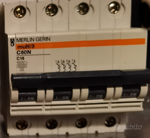 MERLIN GERIN 24298 Interrutore magnetotermico