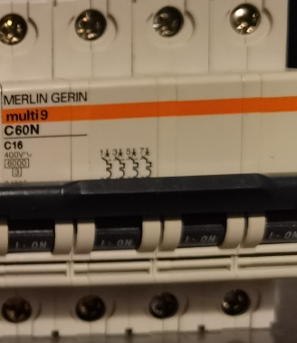 MERLIN GERIN 24298 Interrutore magnetotermico