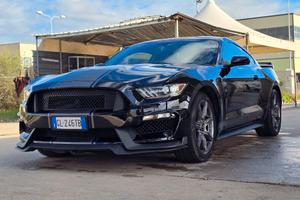 Ford Mustang GT shelby 350