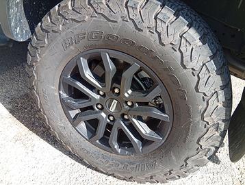 4 PNEUMATICI BF GOODRICH 285 70 R17