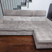 Divano con penisola e pouf delfino estraibile