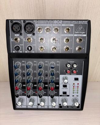 Mixer Behringer Xenyx 802