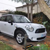 Mini Cooper D Countryman 1.6 ALL4 NEOPATENTATI
