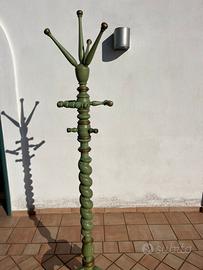 Attaccapanni in legno