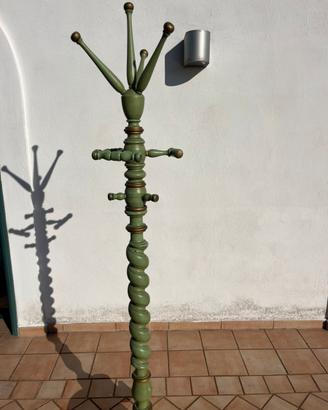Attaccapanni in legno