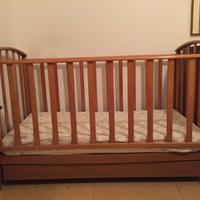Lettino in legno