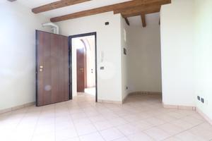 2 LOCALI A CASTEL D'ARIO