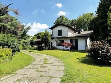 VILLA SINGOLA A RIPALTA CREMASCA