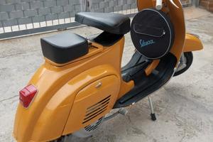  vespa tutta restaurata del 1972  