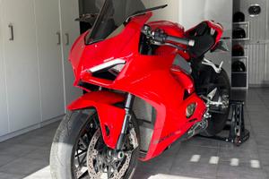 Panigale V4