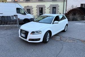 Audi A3 SPB 1.6 TDI 105 CV CR Ambiente