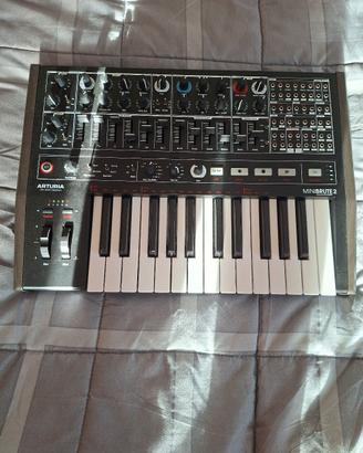 Sintetizzatore MINIBRUTE 2
