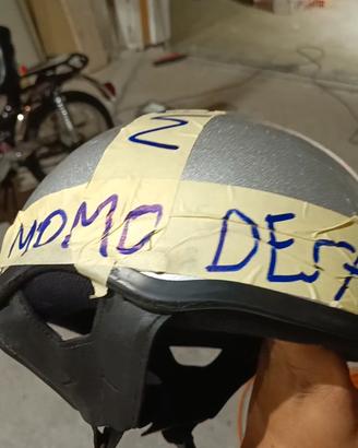 Casco Momo Desain