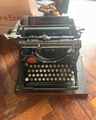 macchina per scrivere underwood